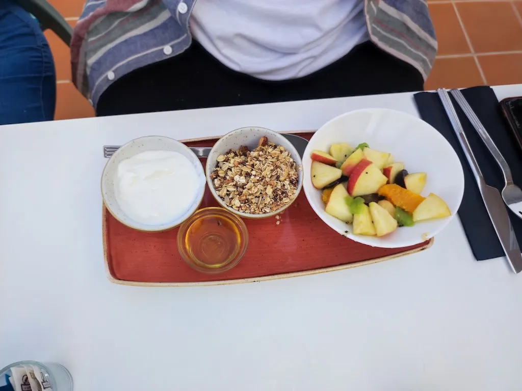 Menu_Las Rosa's - George's Bar & Restaurant_Los Gigantes_image_8