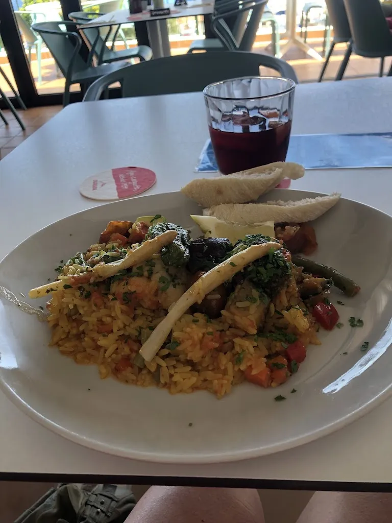 Gill Heaford_Las Rosa's - George's Bar & Restaurant_Los Gigantes_review