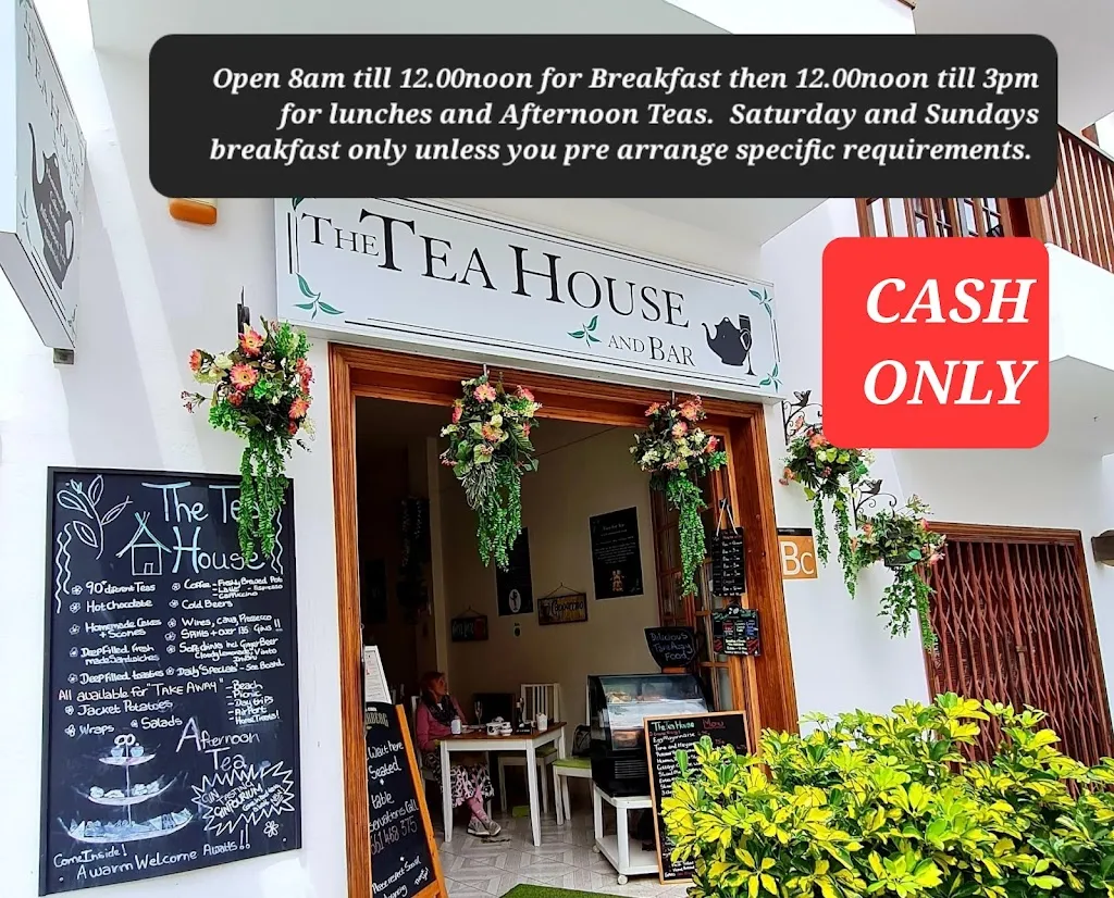 The Tea House and Bar restaurant in Los Gigantes