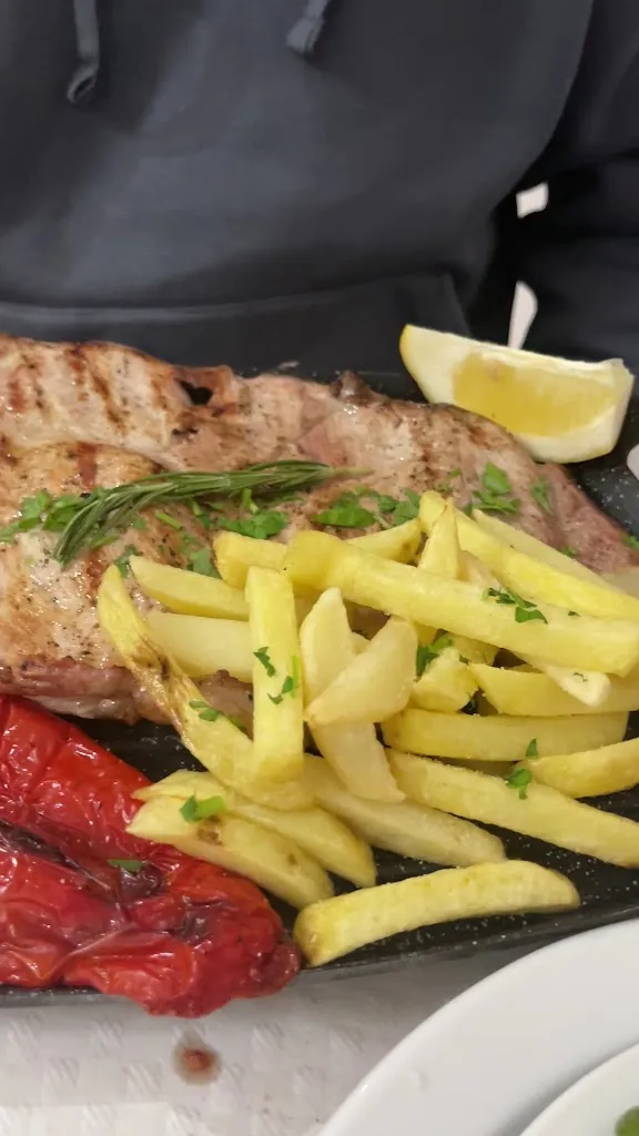 Restaurante parrilla El Pino ll_Los Realejos_slider_image_2