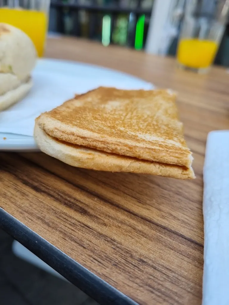 Yuan Yao_Pizzeria Cafetería La Toscana_Los Realejos_review