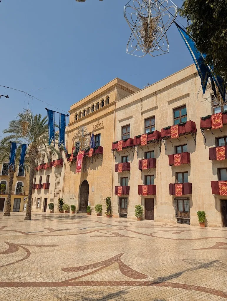 Richard Singleton_Malabar Elche_Elche/Elx_review