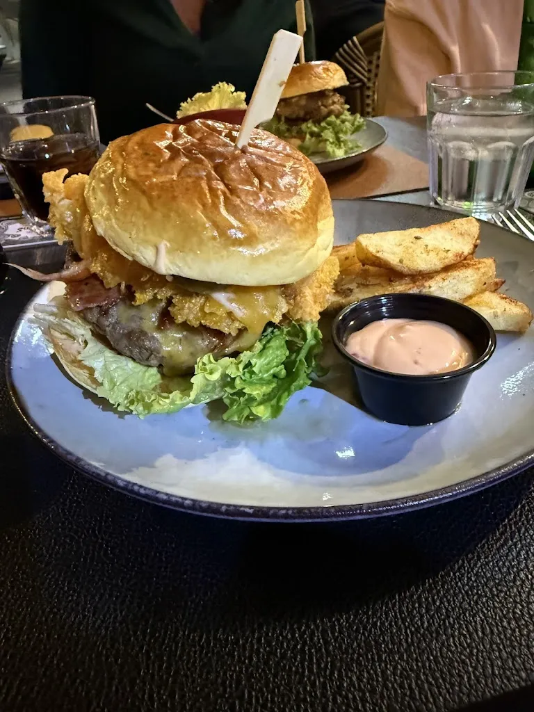 Carlos Flores_B2 burgerbar_Maspalomas_review