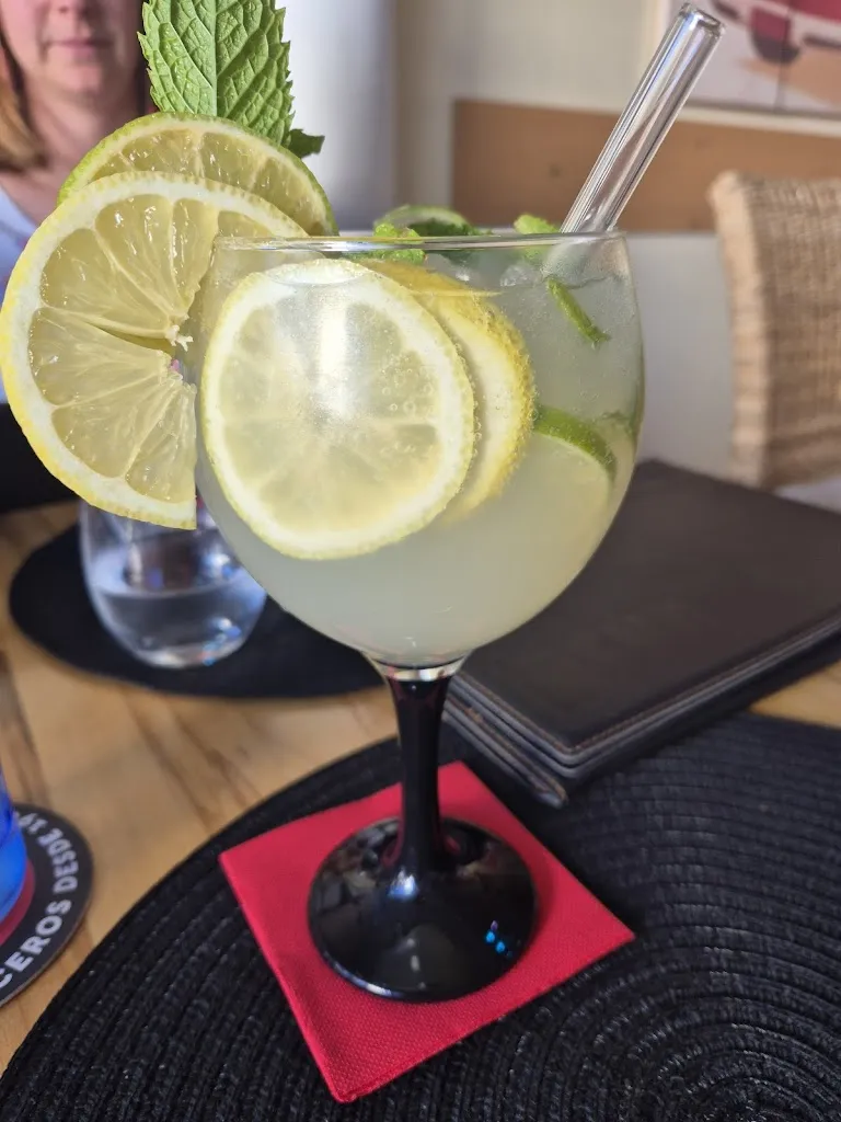 Cas Bertens_Shortys Taperia_Maspalomas_review