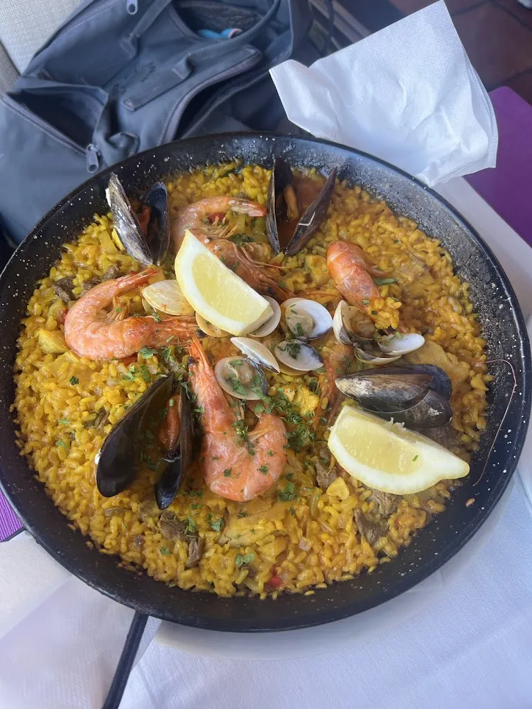 Göksu Özal_Restaurante La Ciudadela_Playa del Ingles_review