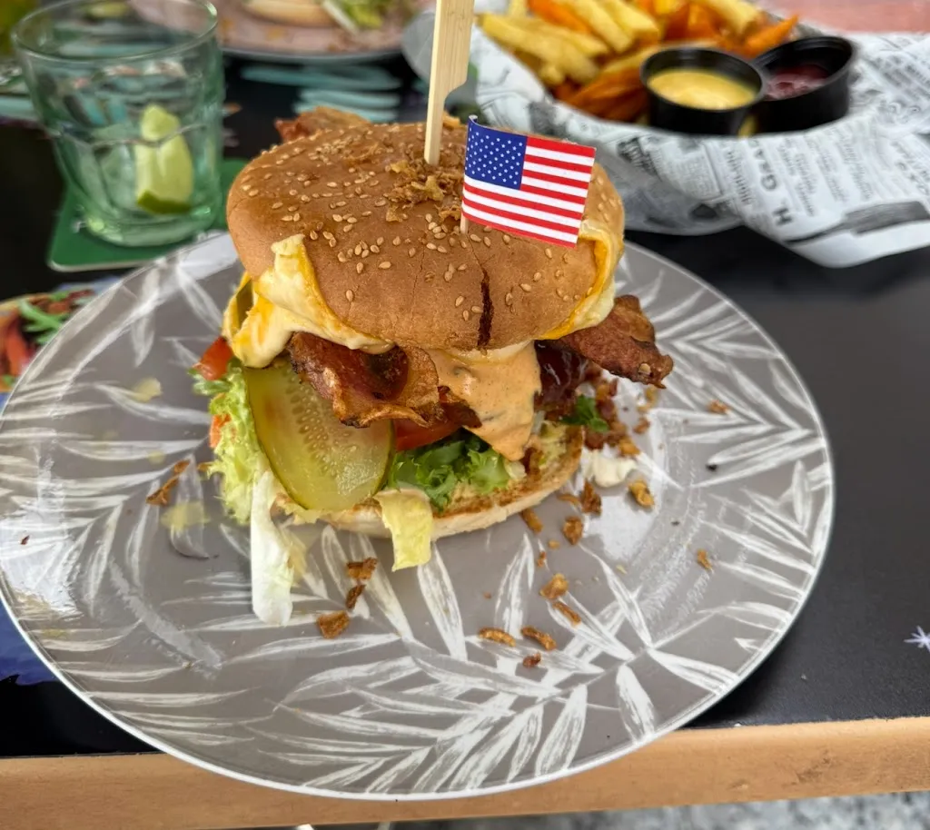 Aloha Hamburger Bar_Playa del Ingles_slider_image_3