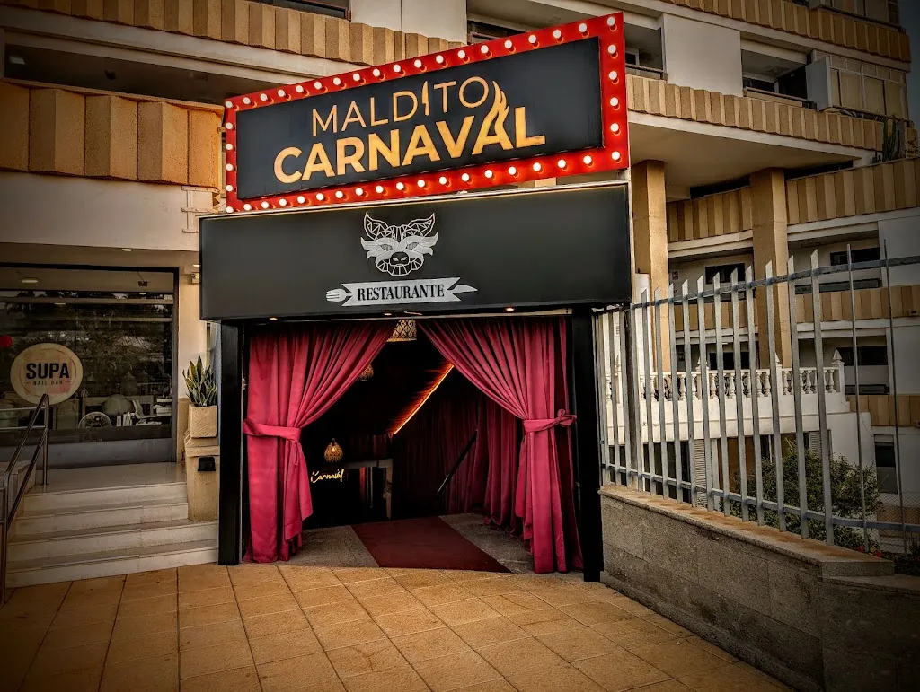 Andrew Mazgaj_Maldito Carnaval_Playa del Ingles_review