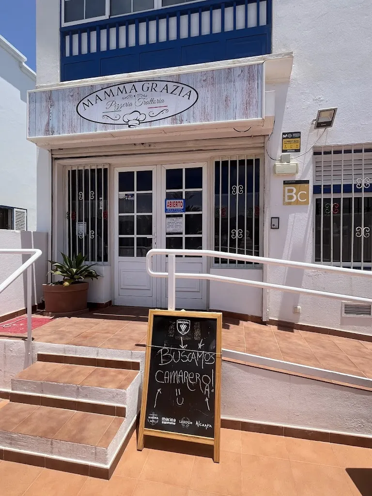 Giuseppe Laudadio_Mamma Grazia_Punta de Mujeres_review