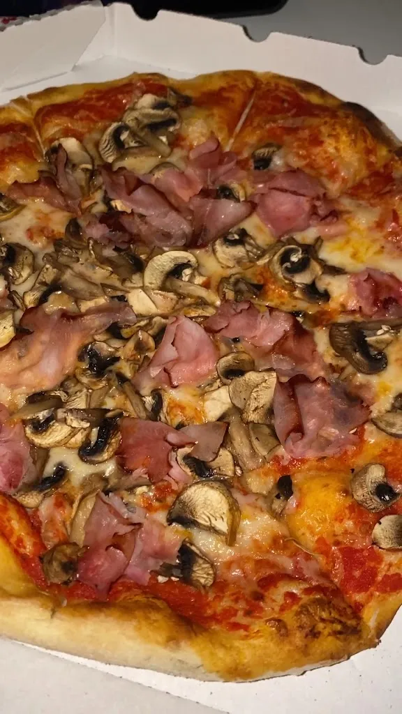 Mamma Grazia_Punta de Mujeres_slider_image_2