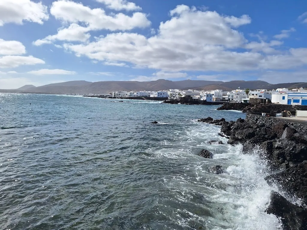 Restaurante Ctro. Socio Cultural El Marinero_Punta de Mujeres_slider_image_3