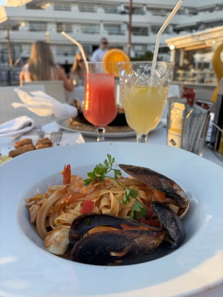 Ольга Павлова_Aurora Restaurant_Playa de las Américas_review