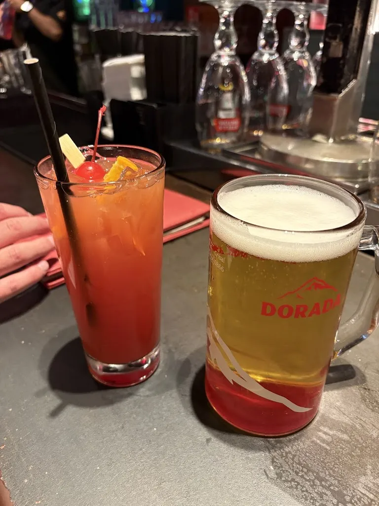 a User_Hard Rock Cafe Tenerife_Playa de las Américas_recensione