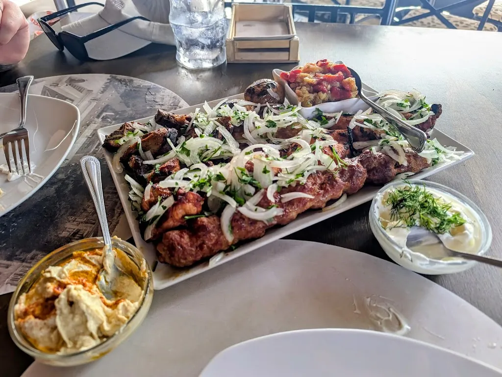 Adam Gibbs_Restaurante Rincón Armenio_Playa de las Américas_review