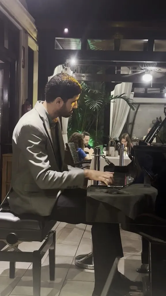 Layla L_Restaurante Garibaldi Tenerife_Playa de las Américas_review