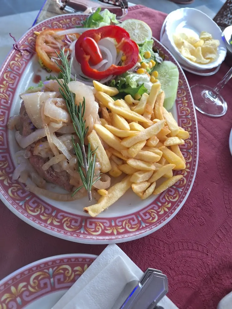 Phil_Vilaflor_Playa de las Américas_review