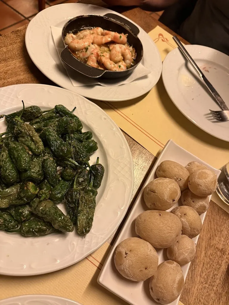 Maggie Underhill_La Cuevita del Mar_Playa de las Américas_review