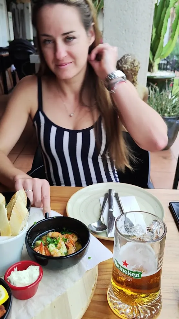 Friends Lounge Bar & Restaurant_Playa de las Américas_slider_image_2