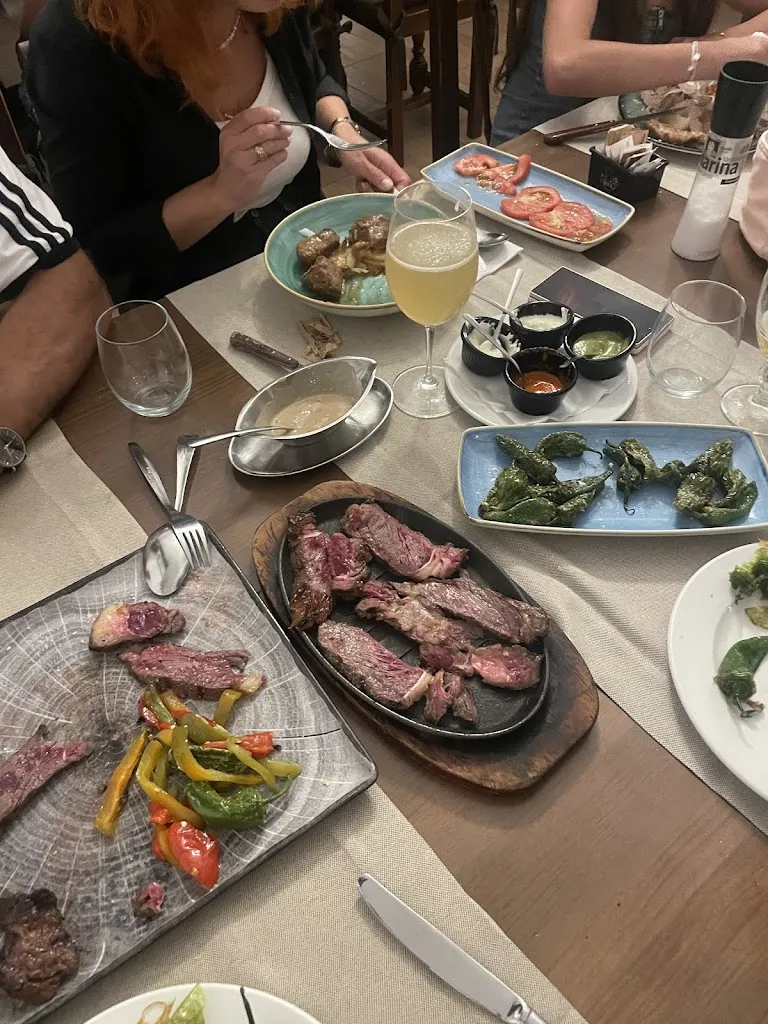 Trifoi Silvia_Meson Castellano_Playa de las Américas_review