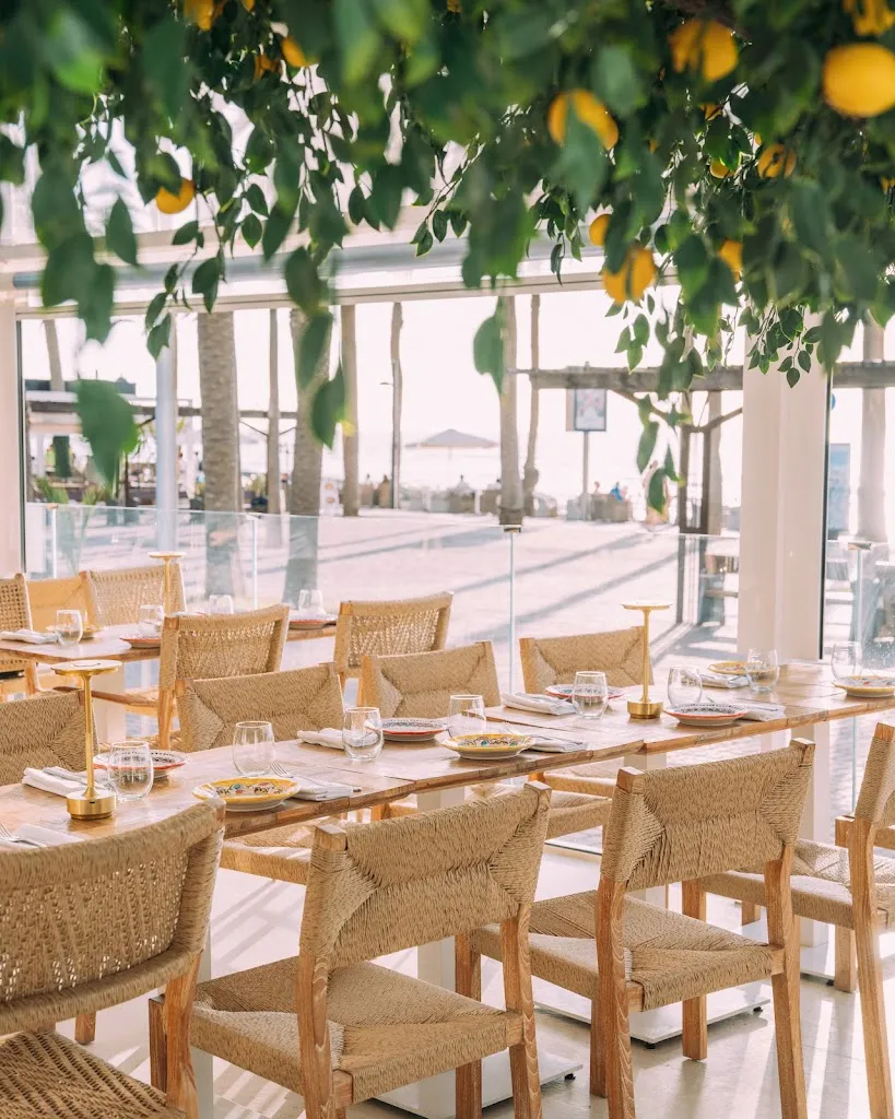 Limonella_Playa de las Américas_slider_image_1