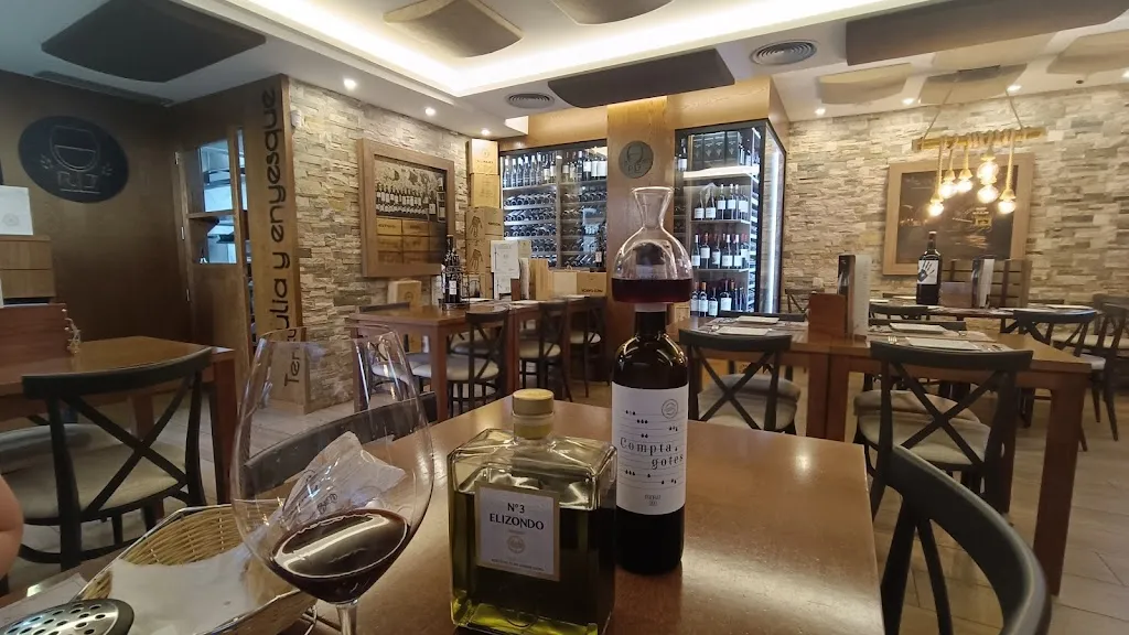 Luuk Attema_Restaurante Tertulia y Enyesque_San Bartolomé de Tirajana_review