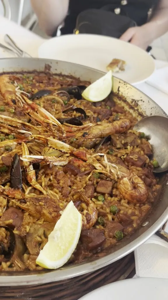 Kartika de Vries_Restaurant Santallúcia_Santa Lucía_review