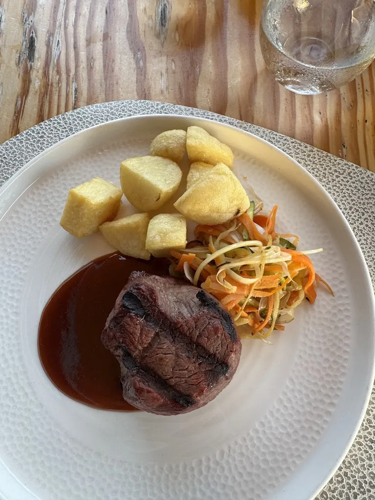 jodie gunning_Jungle Vibes At The Marina_Playa Blanca_review