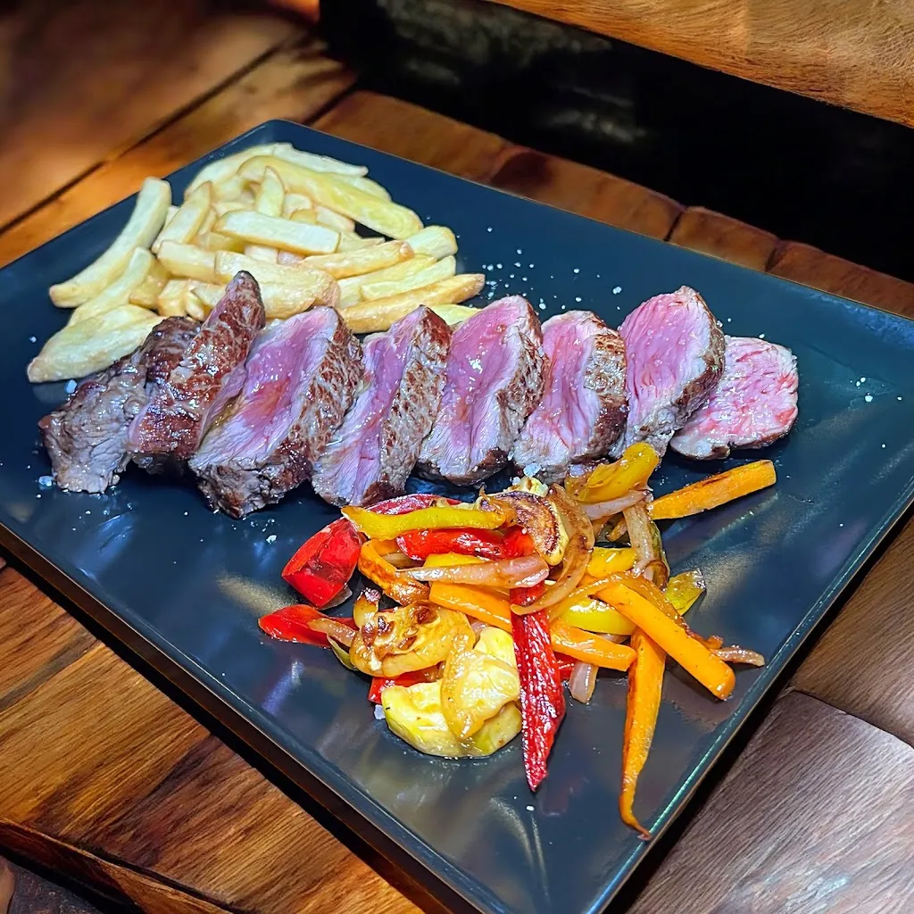 La Katedral_Playa Blanca_slider_image_3