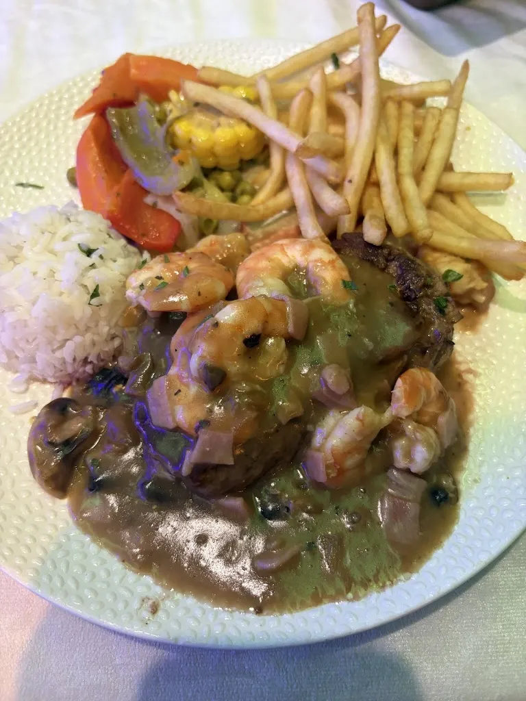 Andrew Roberts_Restaurante Playa Blanca Grill_Playa Blanca_review