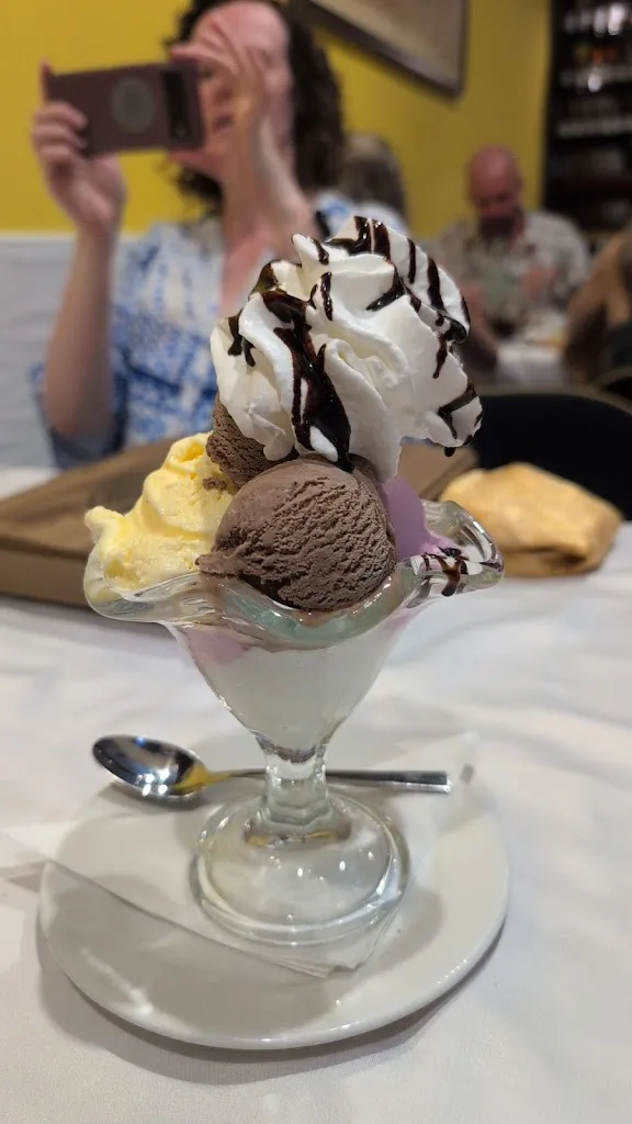 Niall Stone_Restaurante Grill Camel_Playa Blanca_review