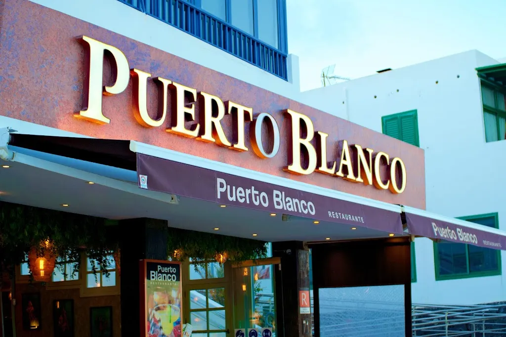 Restaurante Puerto Blanco_Playa Blanca_slider_image_1