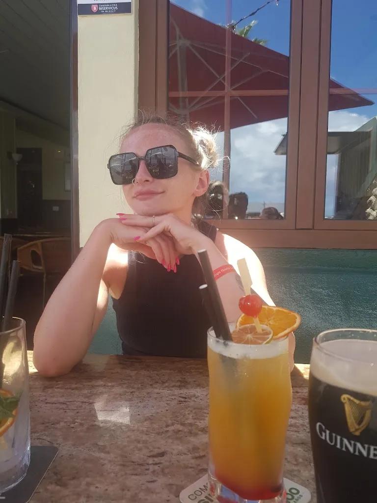 Kieran Murphy_The Irish Anvil Bar_Playa Blanca_review