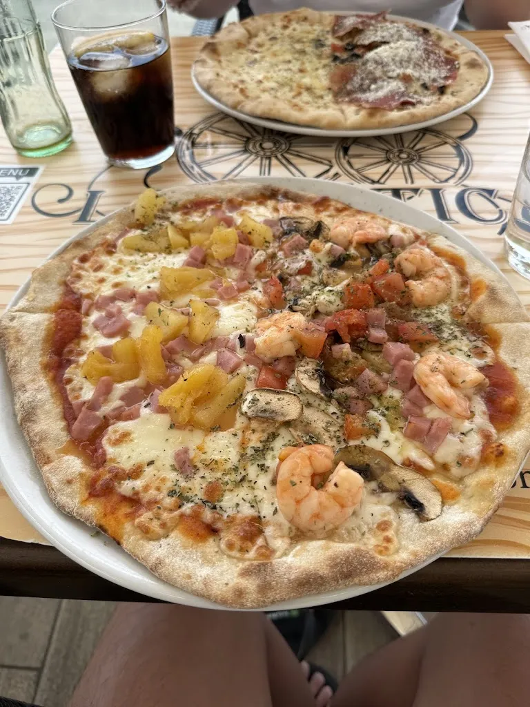 Isaac Netero_Restaurantes La Rústica_Playa Blanca_review