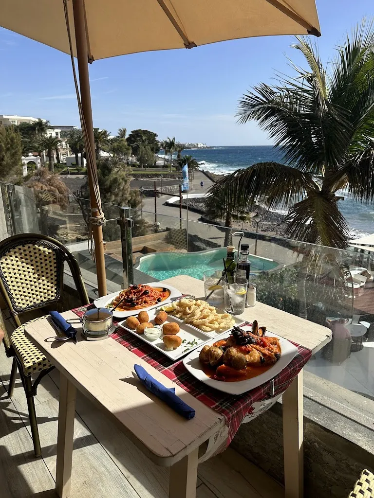 Ristorante Italiano Luna Rossa restaurant in Playa Blanca