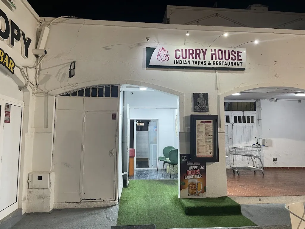John Ward_curry house_Playa Blanca_review