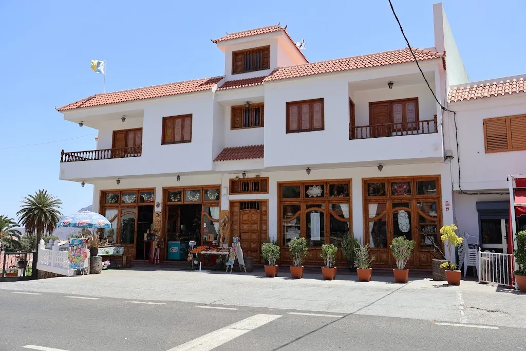 Kevin McGourty_Cafetería La Caldera De Tirajana_Santa Lucía de Tirajana_review