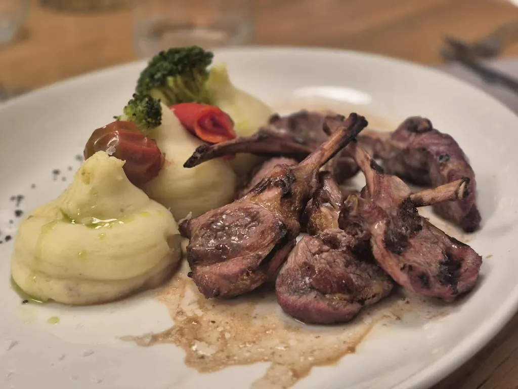 mark Horsfield_La Cascada Restaurant_Puerto del Carmen_recensione