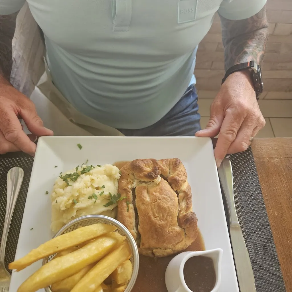 Magy McFadzean_Little Elm Restaurant_Puerto del Carmen_recensione