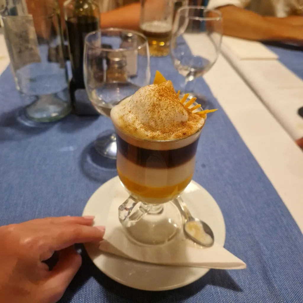 Lizzy Reynolds_Lomo Alto_Puerto del Carmen_review