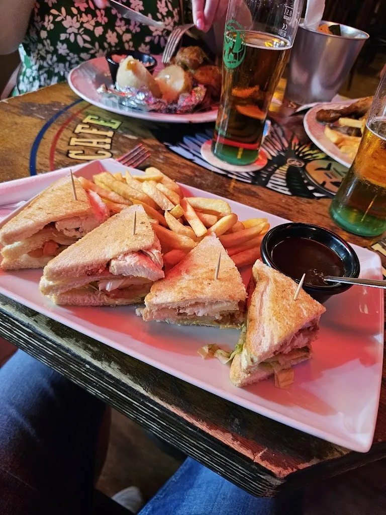 Steven Welsh_American Indian Restaurant_Puerto del Carmen_review