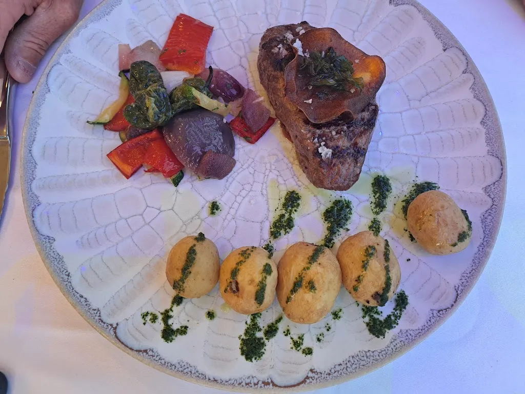 Tenerife Julie_Luna_Puerto del Carmen_review