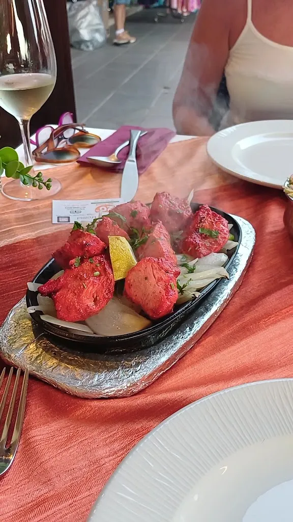 Terry Holford_Indian Aroma_Puerto del Carmen_recensione