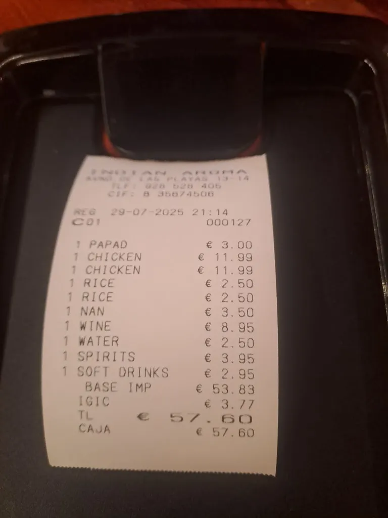 Tara Cunningham_Indian Aroma_Puerto del Carmen_recensione