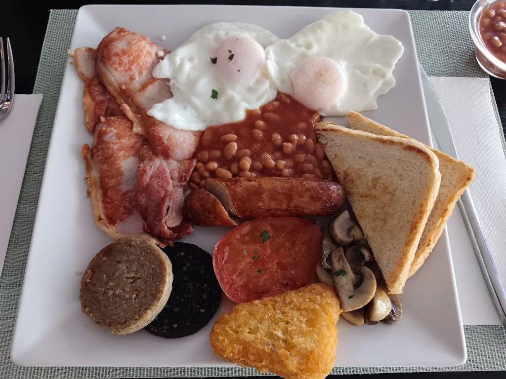 Philip McMahon_satisfy_Puerto del Carmen_review