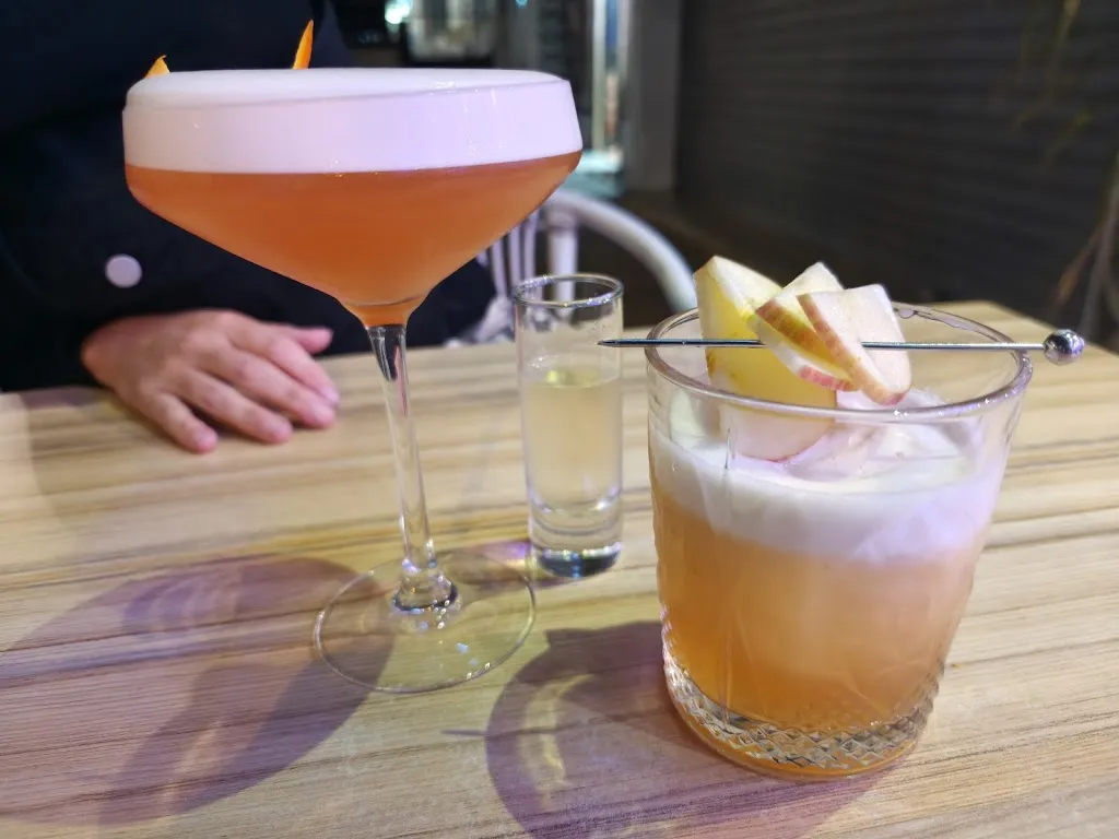 John Harris_satisfy_Puerto del Carmen_review