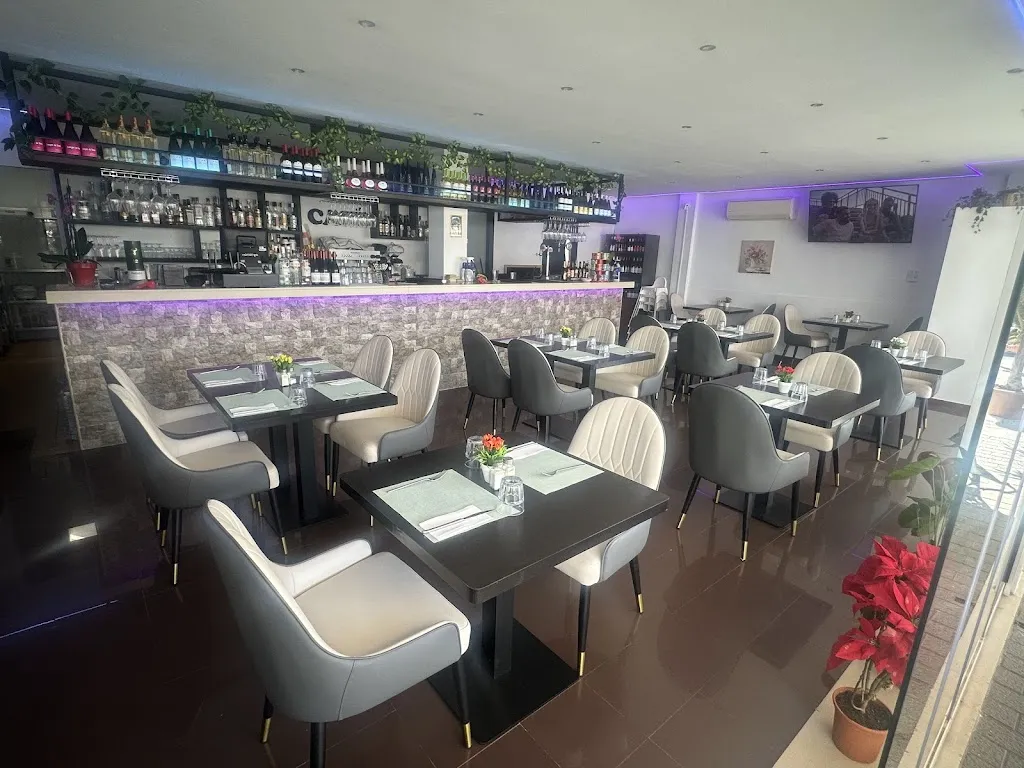 satisfy_Puerto del Carmen_slider_image_1