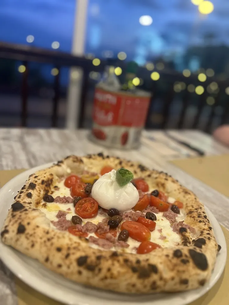 Andrew Baxter_La Lanterna_Puerto del Carmen_review