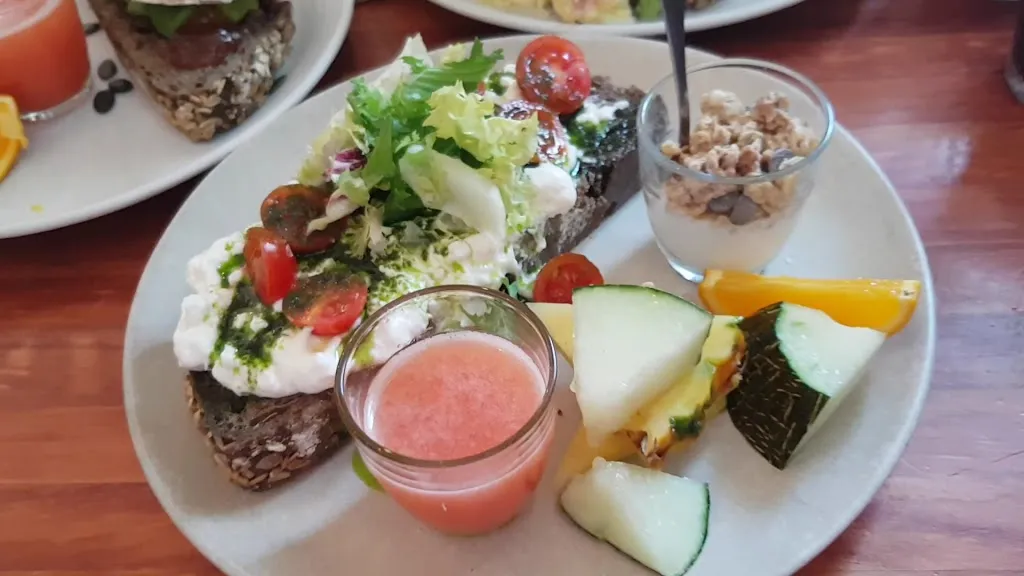 Tia Julia Bar & Brunch_Tías_slider_image_2