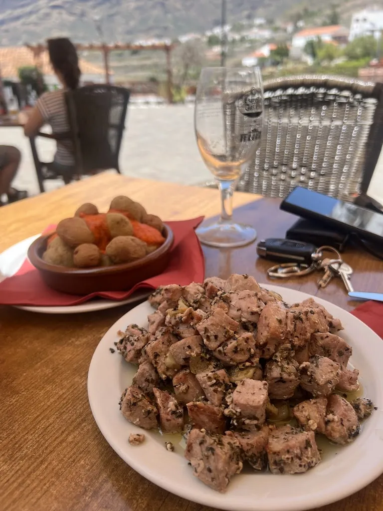 Anisa Buzi_Tasca Bar La Dorotea_Tejeda_review