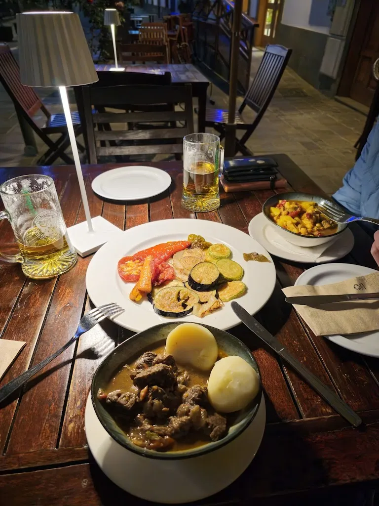 Tom Marshall_Cueva De La Tea Restaurant_Tejeda_review