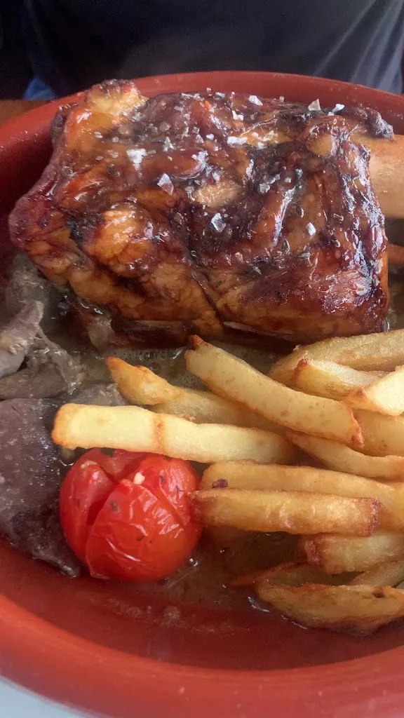 Restaurante Asador Grill de Yolanda_Tejeda_slider_image_2